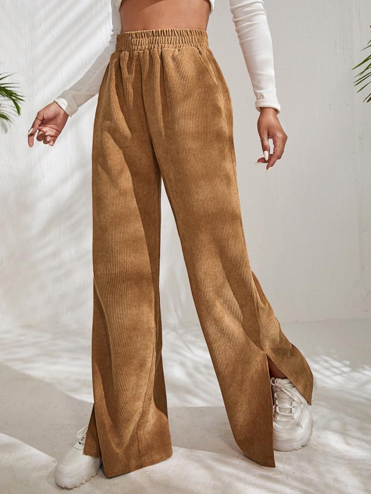 Wide pleated trousers for ladies with elastic waistband and practical pockets Lune London