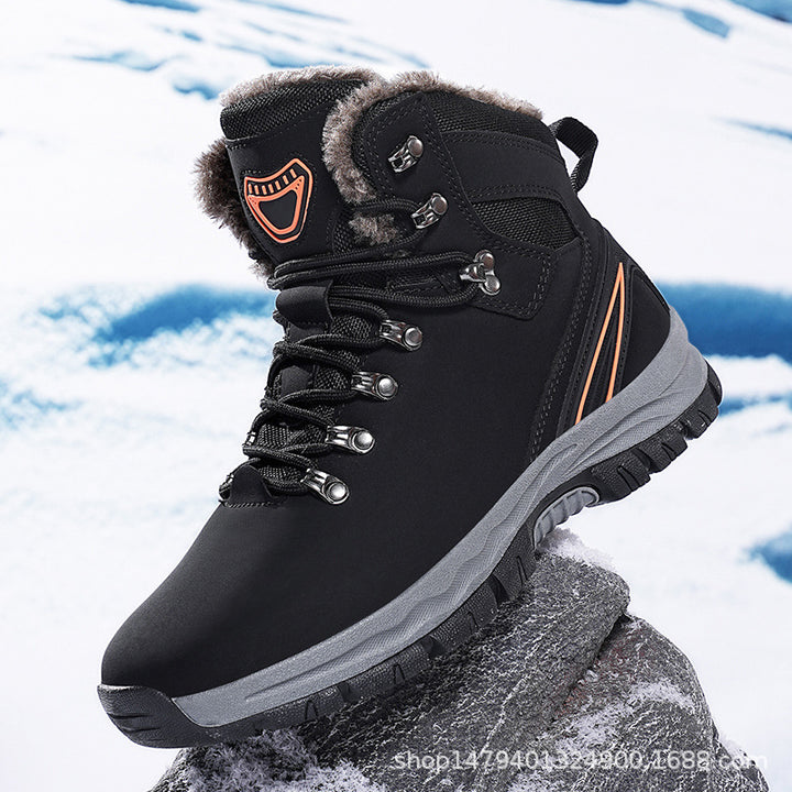 Men's winter hiking shoes with insulating lining and non-slip sole Lune London