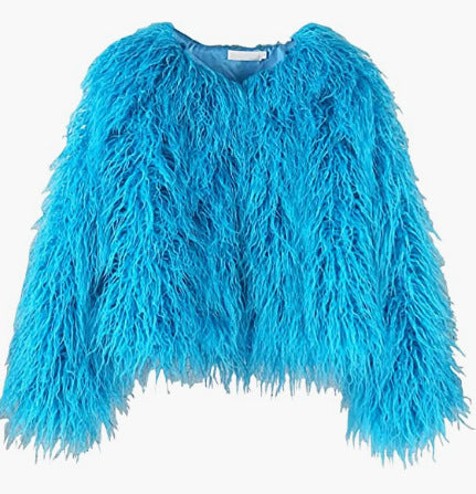 Ladies Plush Faux Fur Coat in Loose Fit and Voluminous Design Lune London