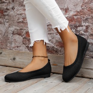 Elegant and comfortable ballerinas for ladies with breathable upper Lune London