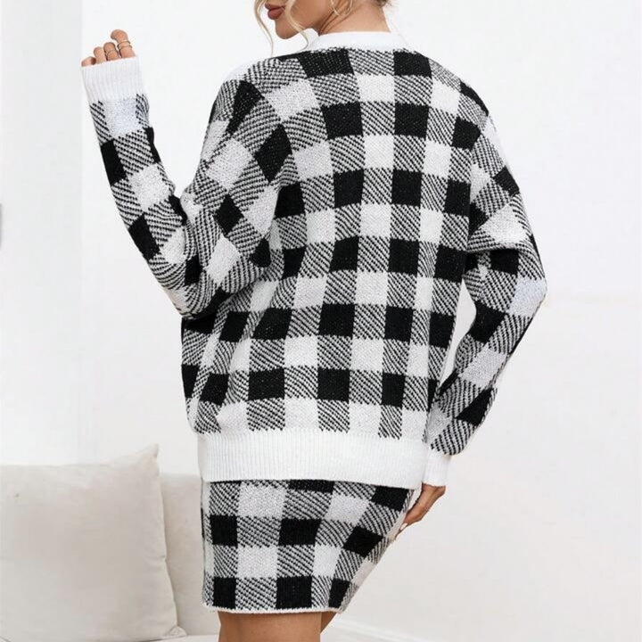 Ladies Checkered Gilet with Pockets Chic and Style