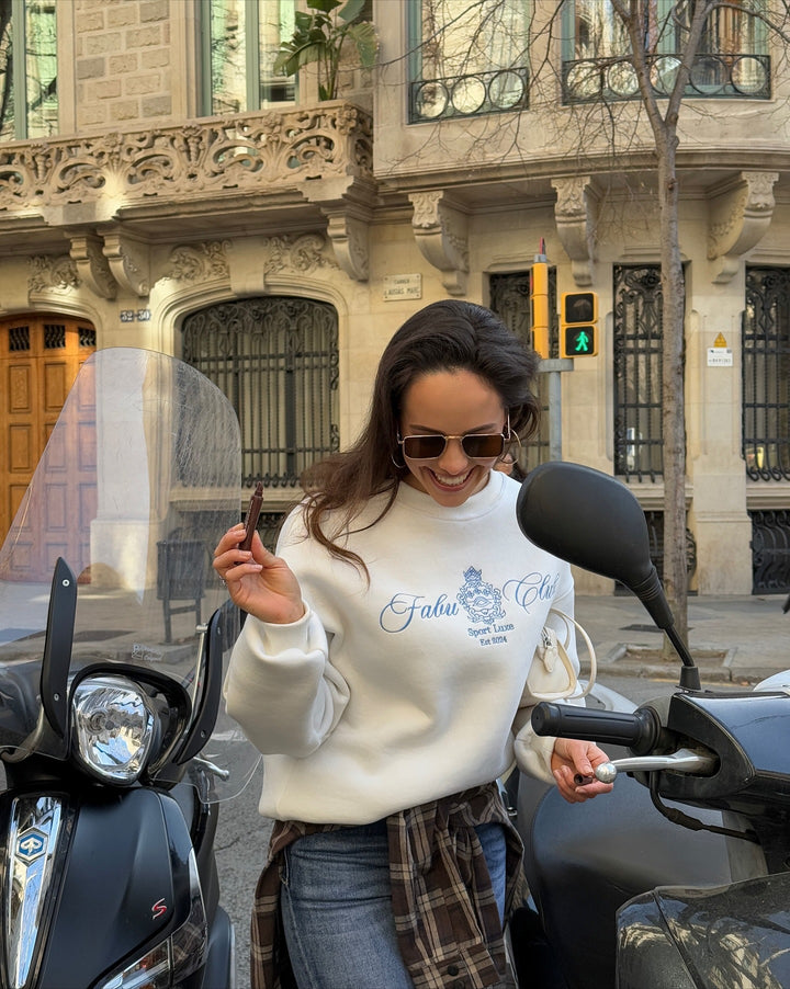 Sweatshirt pour femmes au design à la fois sportif et luxueux avec logo stylé Chic & Stil