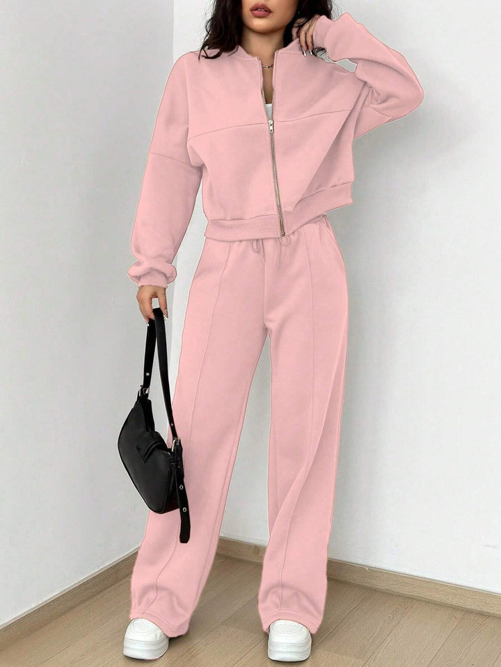 Ladies zip-up sporty hoodie with loose jogging pants Lune London