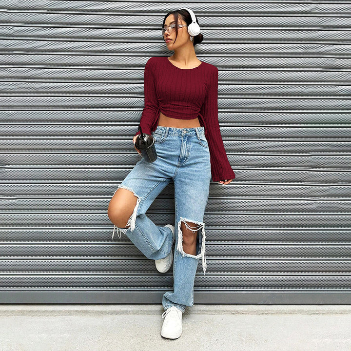 Short long sleeve top for women with a nice ribbed knit and a tie detail Chic & Stil