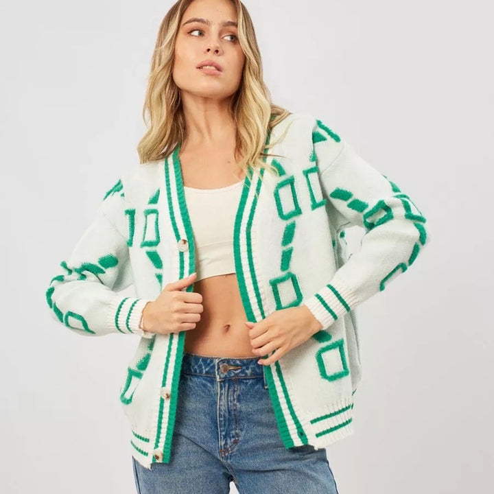 Cardigan pour femmes avec motif géométrique coloré et détails de boutons Chic & Stil