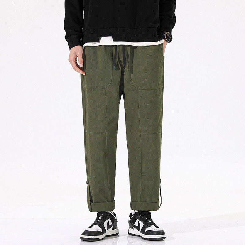 Men's cargo pants with a relaxed fit and practical pockets Lune London