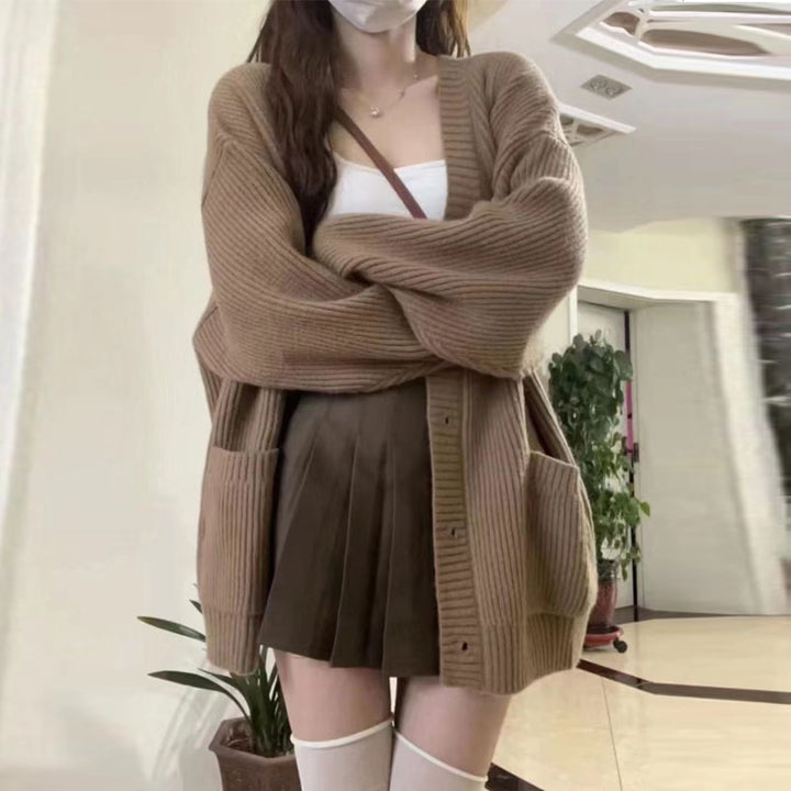 Women Chunky Knit Cardigan with Pockets and Deep V Neck Lune London