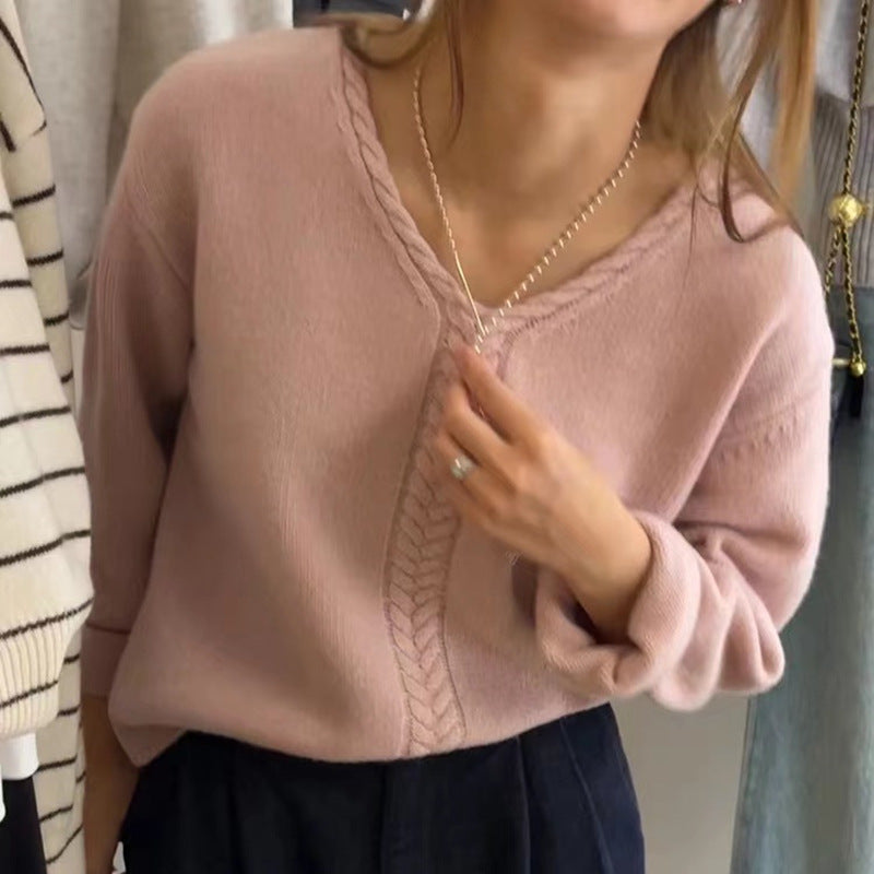 Pull élégant pour femmes en V avec un motif de câble fin Chic & Stil