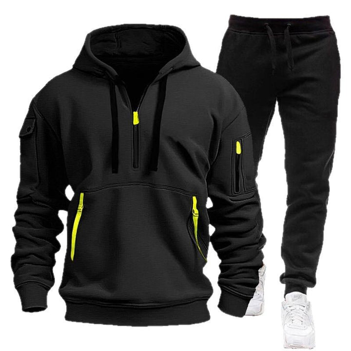 Women's functional hooded sweatshirt with practical zip pockets Chic & Stil