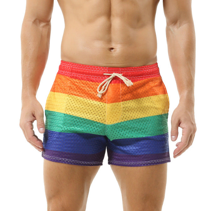 Shorts de bain pour hommes avec un matériau en maille respirant et un motif de rainbow coloré Lune London