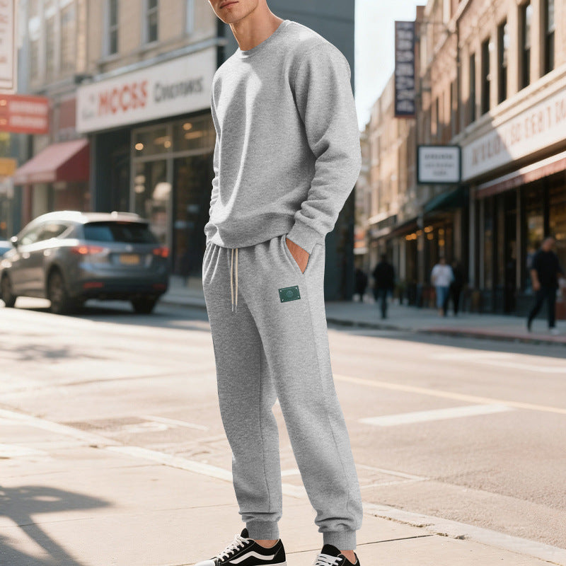 Casual sporty set for men with round neck and elastic waistband Lune London