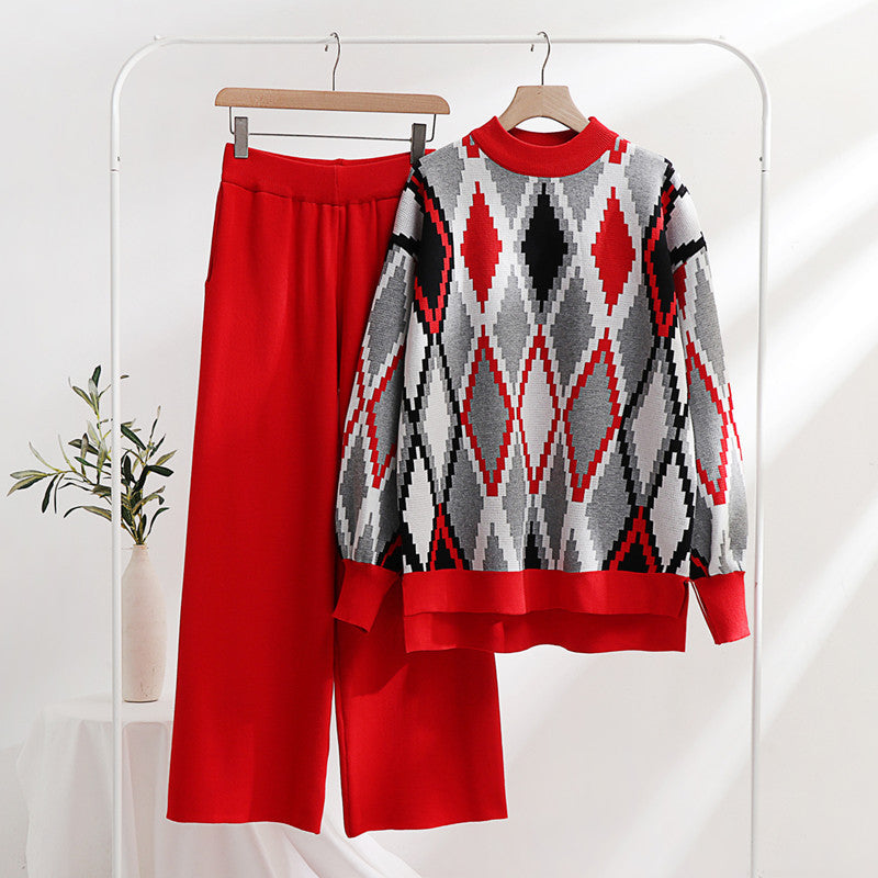 Trendy knit loungewear set for women with geometric pattern and loose fit Lune London
