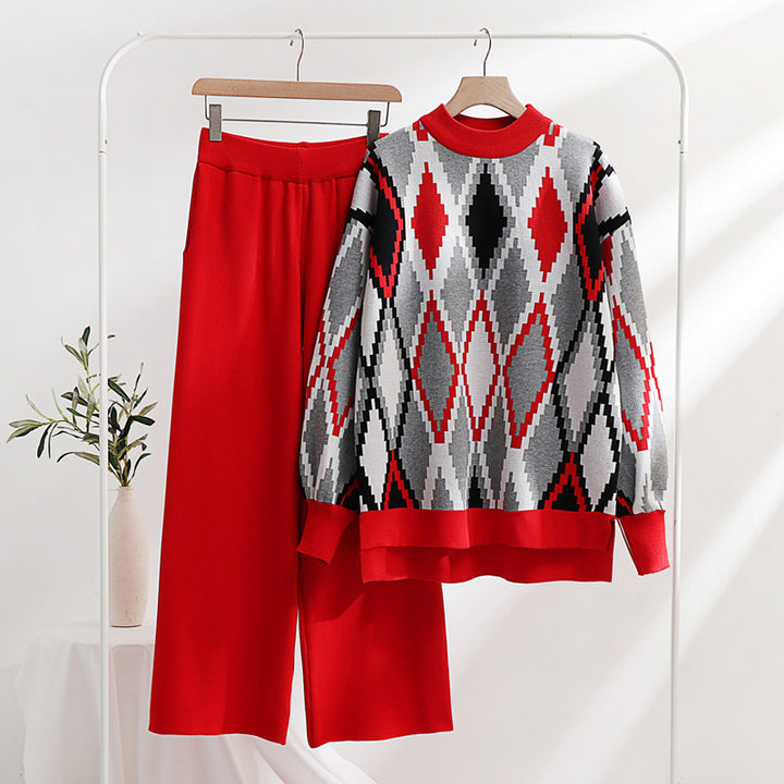 Trendy knit loungewear set for women with geometric pattern and loose fit Lune London