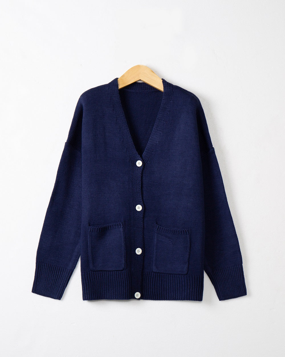 Ladies Chunky Knit Cardigan with practical pockets and V-neck Lune London
