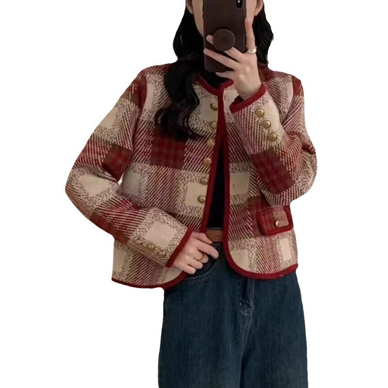 Women's leisure jacket with an elegant check pattern and button details Lune London