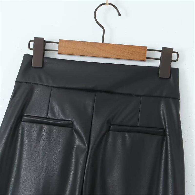 Faux leather pants for women with an elegant cut and charming details Lune London