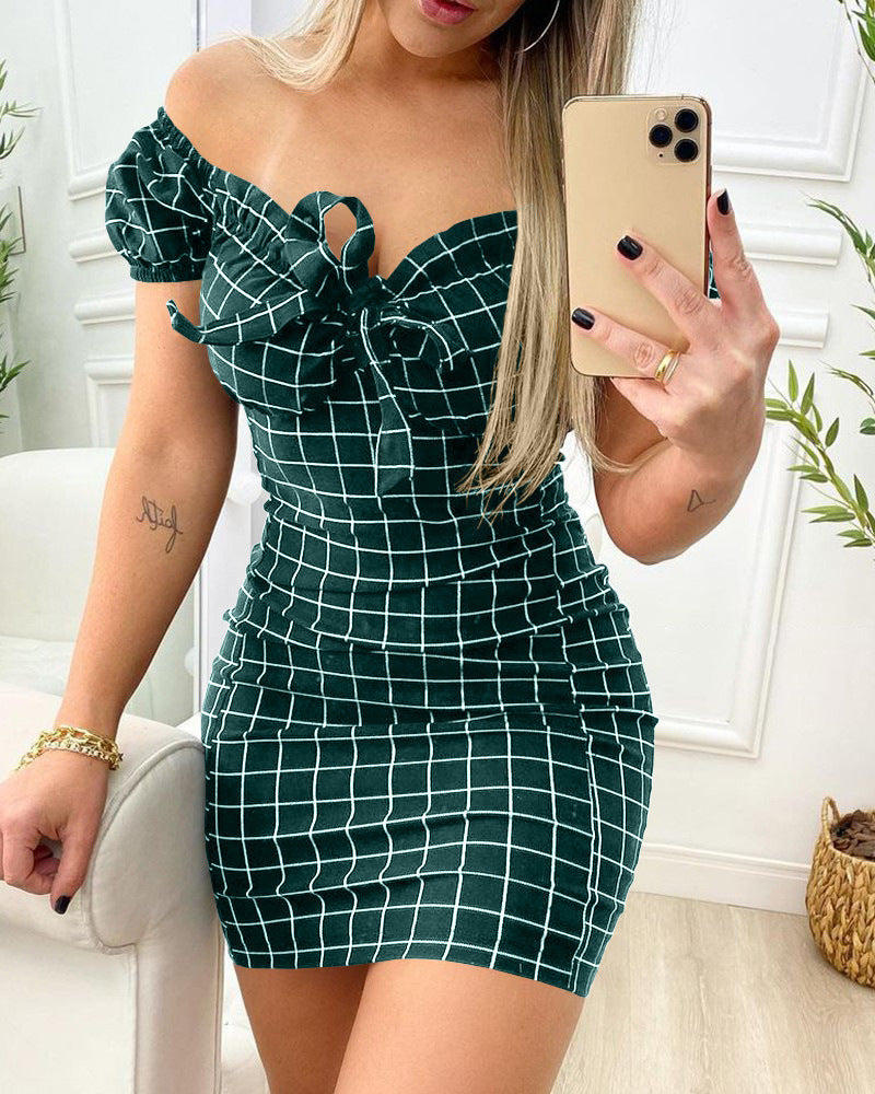 Fitted dress for women with ruffle details Lune London