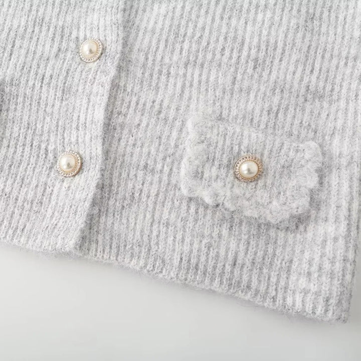 Fashionable comfortable knit jacket for women with an elegant collar and practical pockets Lune London