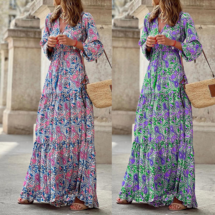 Maxi dress for women with floral patterns and a trendy waist belt Lune London