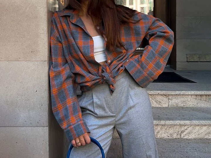 Flannel shirt for women with plaid pattern and relaxed fit Lune London