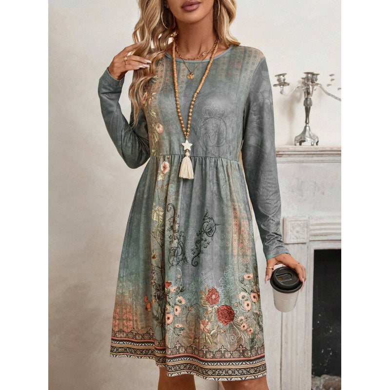 Casual women's dress with floral pattern and long sleeves Lune London