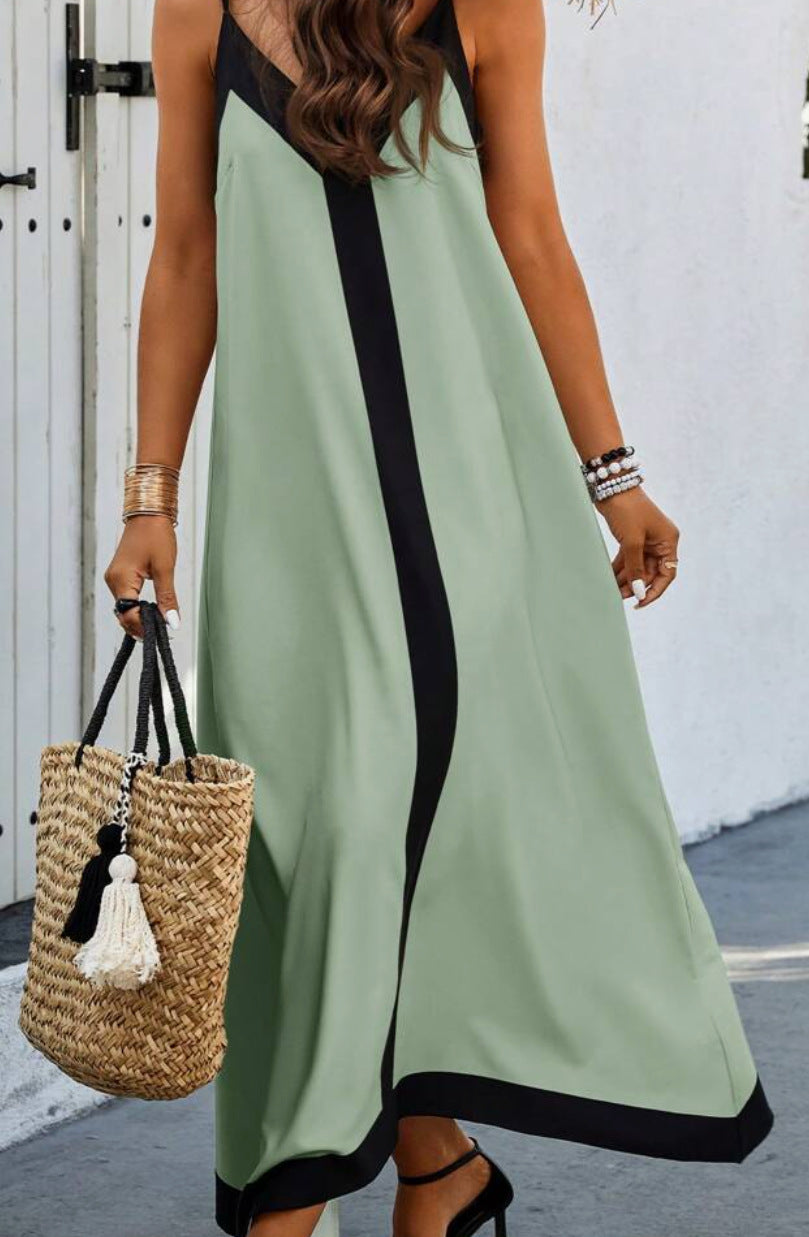 Maxi dress for women with an elegant cut Lune London