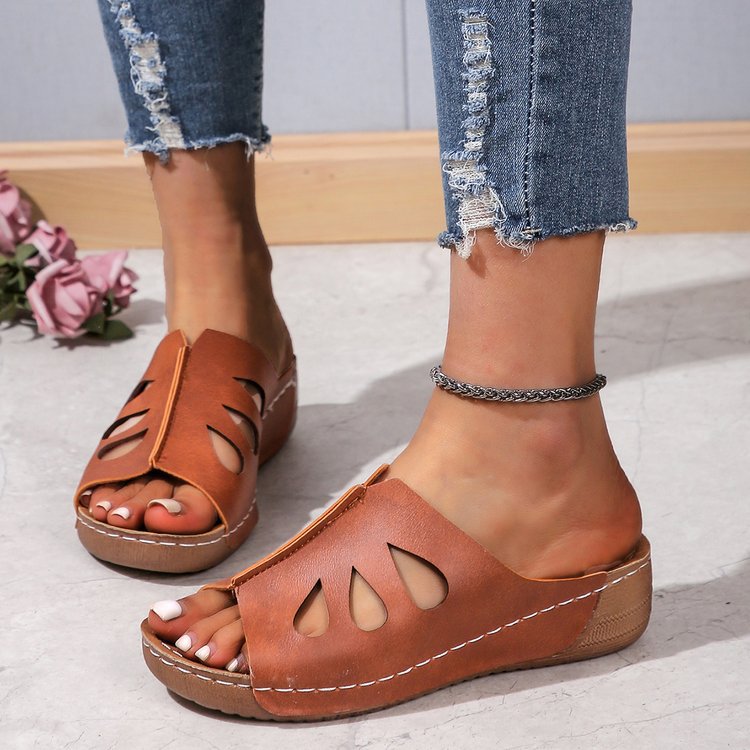 Women's Elegant Clogs with Trendy Cutouts Lune London