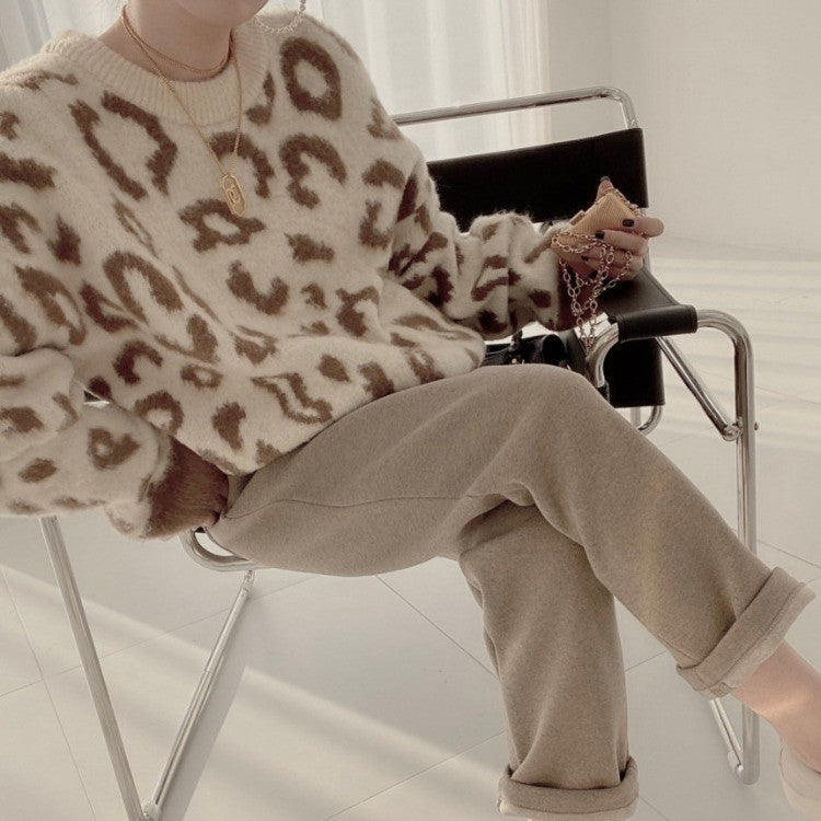 Ladies Large Chic Animal Print Design Sweater