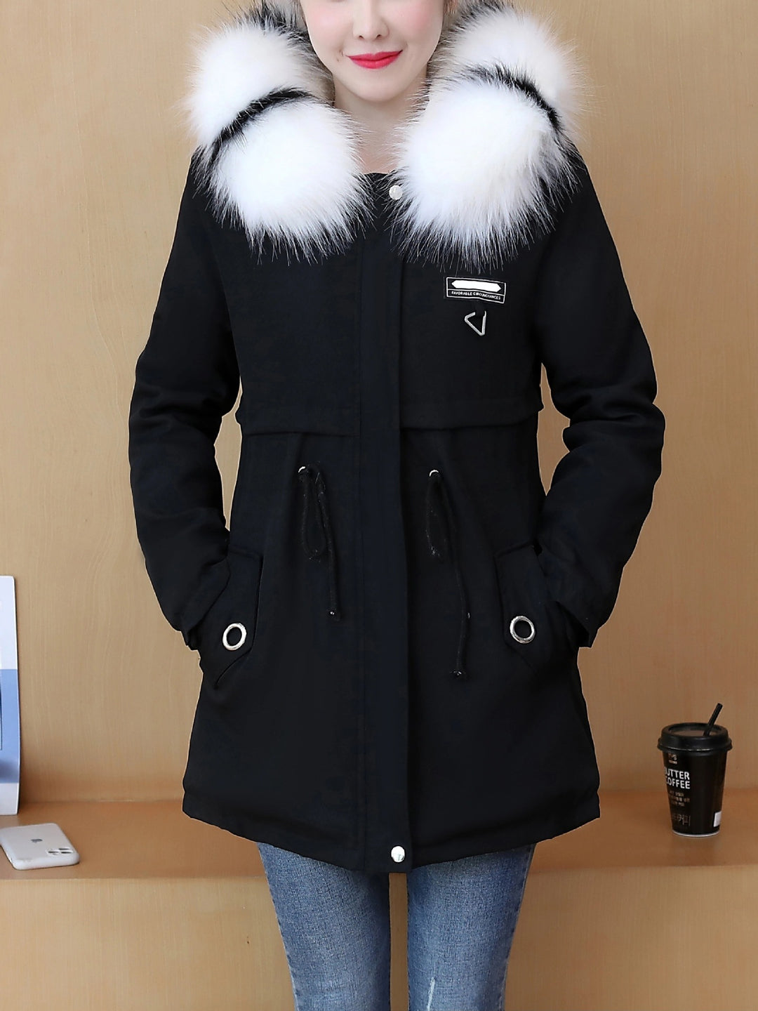Insulated leisure jacket for women with removable faux fur collar Lune London