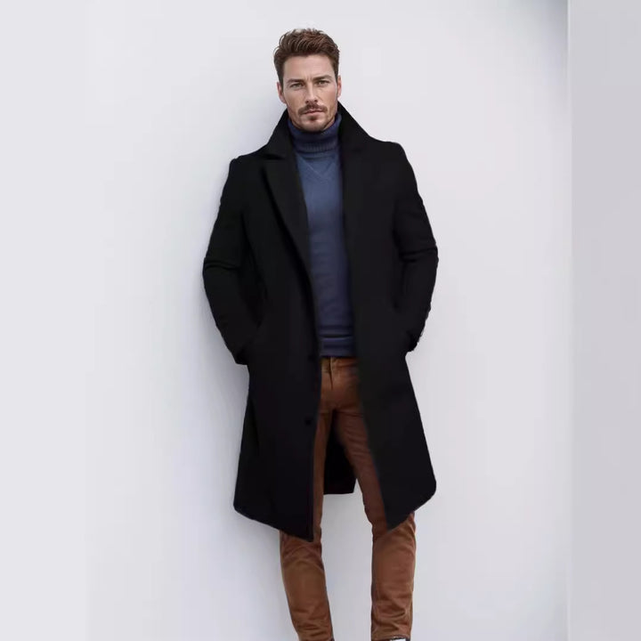 Elegant wool coat for men with classic lapels and practical pockets Lune London