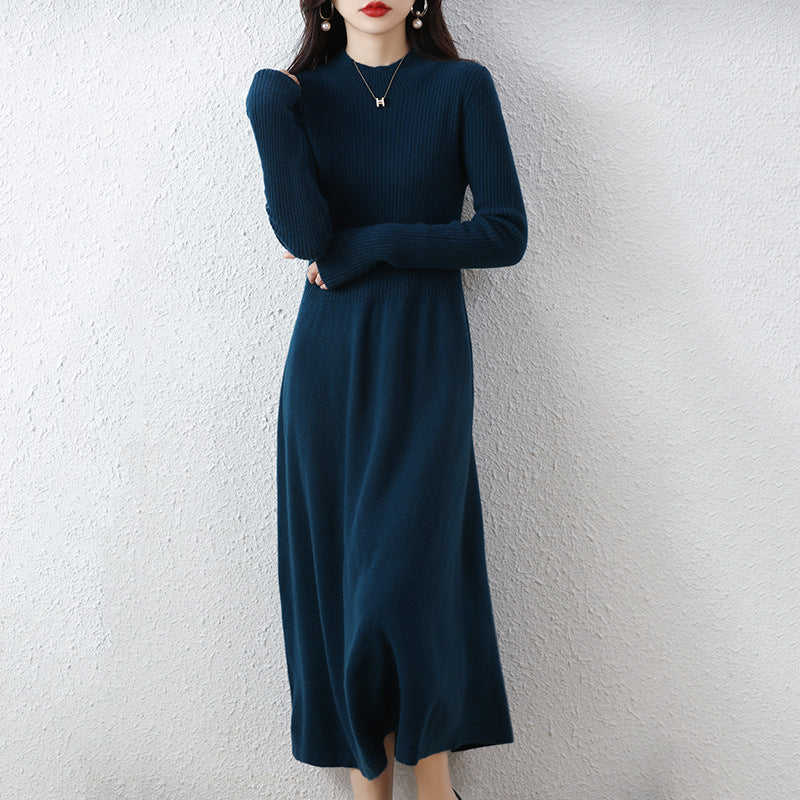 Robe tricotée pour femmes avec col montant et fine structure en côtes Chic & Stil