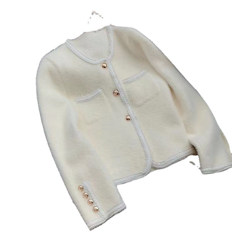 Ladies Elegant cardigan with golden buttons and fine texture Lune London