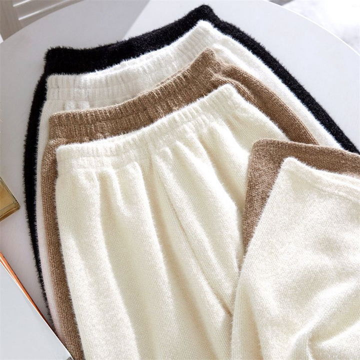 Ladies Soft Fleece Pants with Elastic Waistband Chic & Stil