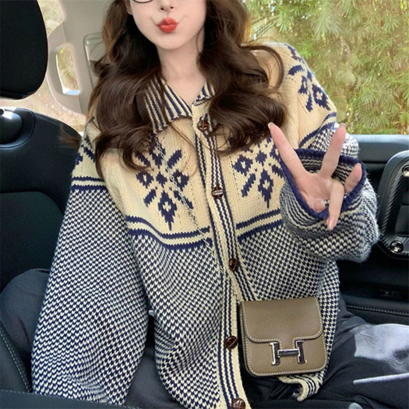 Knit jacket for women with festive pattern and practical pockets Lune London
