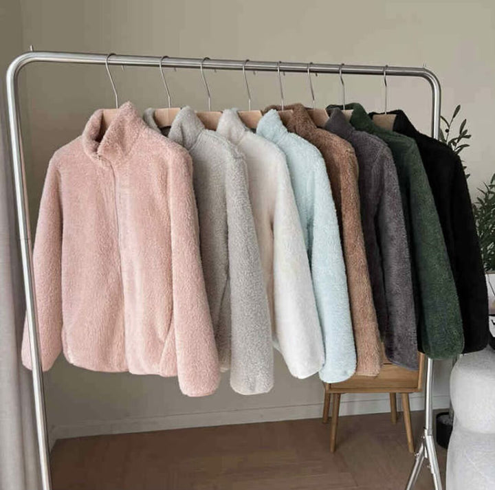 Veste en polaire moelleuse pour femmes avec col haut et fermeture éclair Chic & Stil