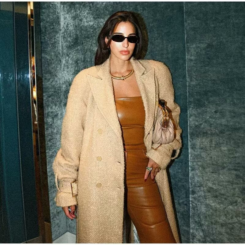 Elegant wool coat for women with belt detail Lune London