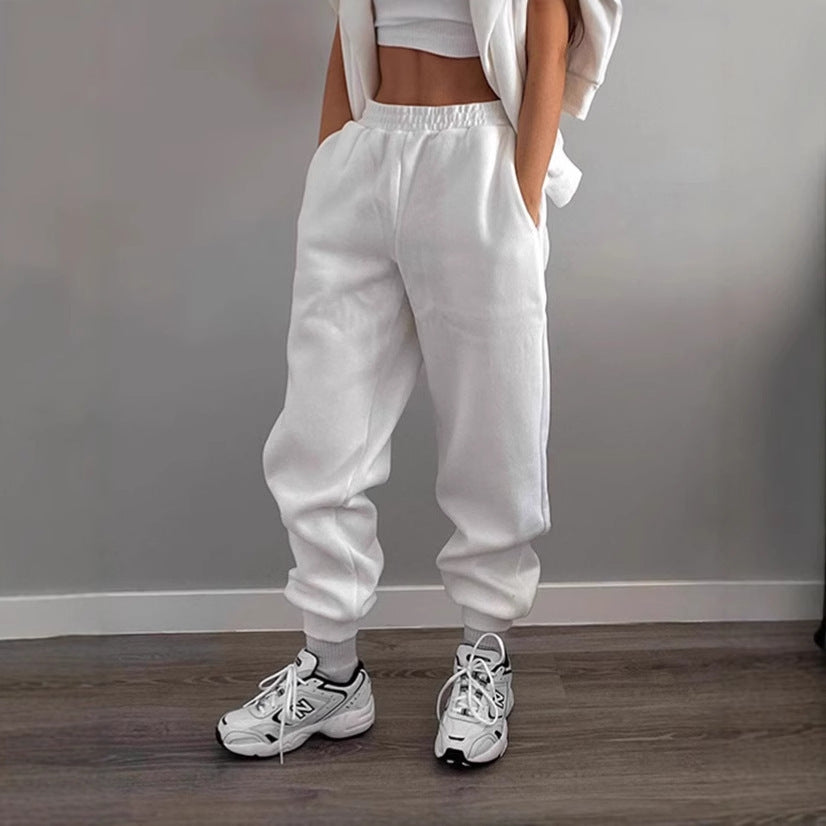 Sporty jogger pants for women with elastic waistband and side pockets Lune London