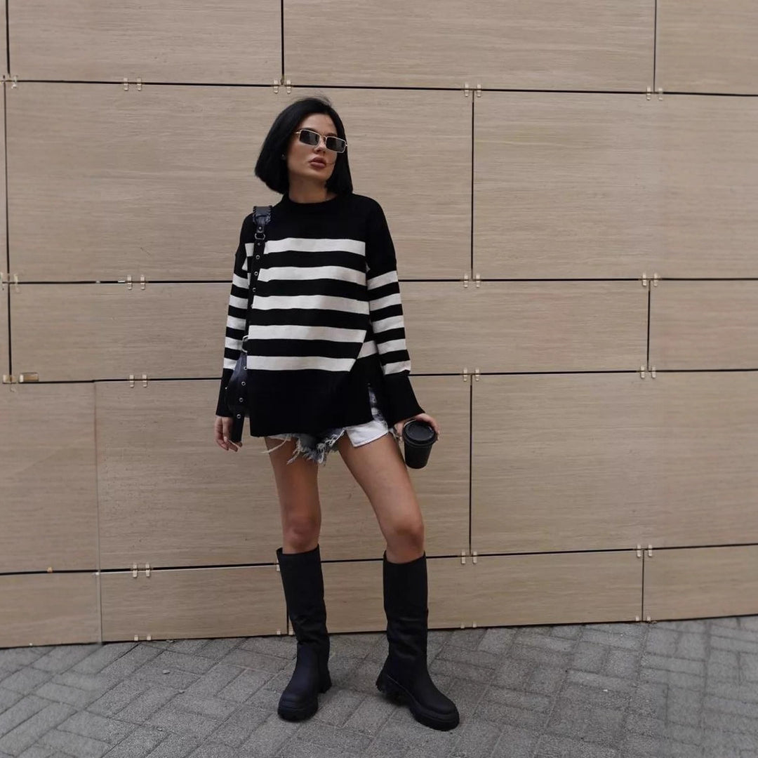 Pull en tricot surdimensionné pour femmes avec motif rayé moderne et col montant Chic & Stil