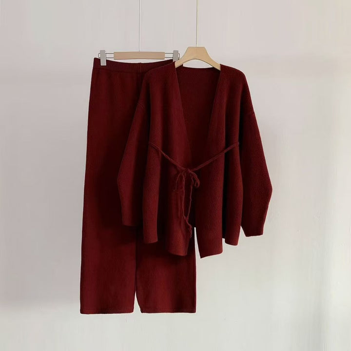 Haut drapé élégant pour femme avec une coupe ample et un pantalon assorti Chic & Stil