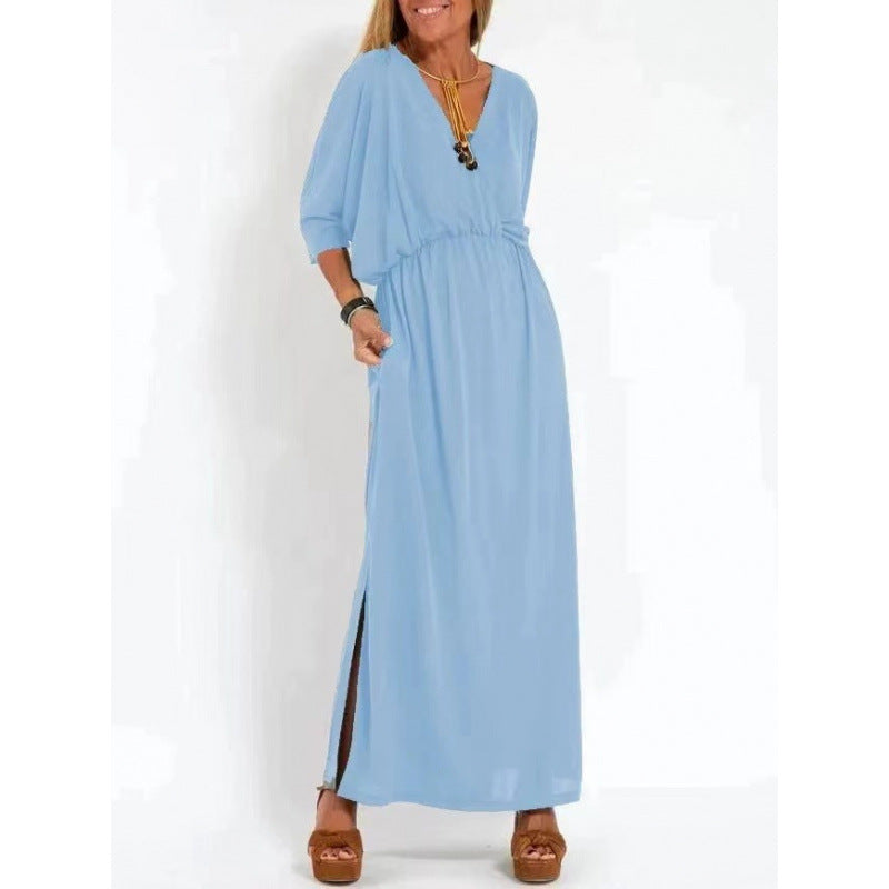 Casual maxi dress for women with V-neck and side slits Lune London