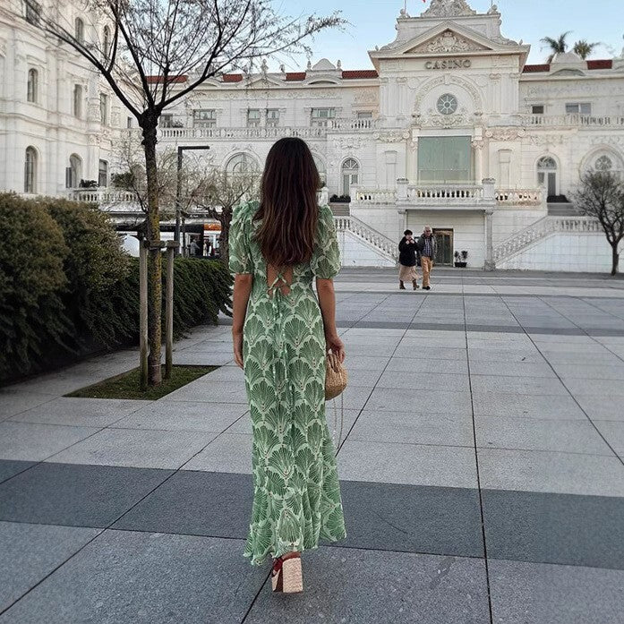 Maxi dress for women with a fresh floral design and a relaxed fit Lune London