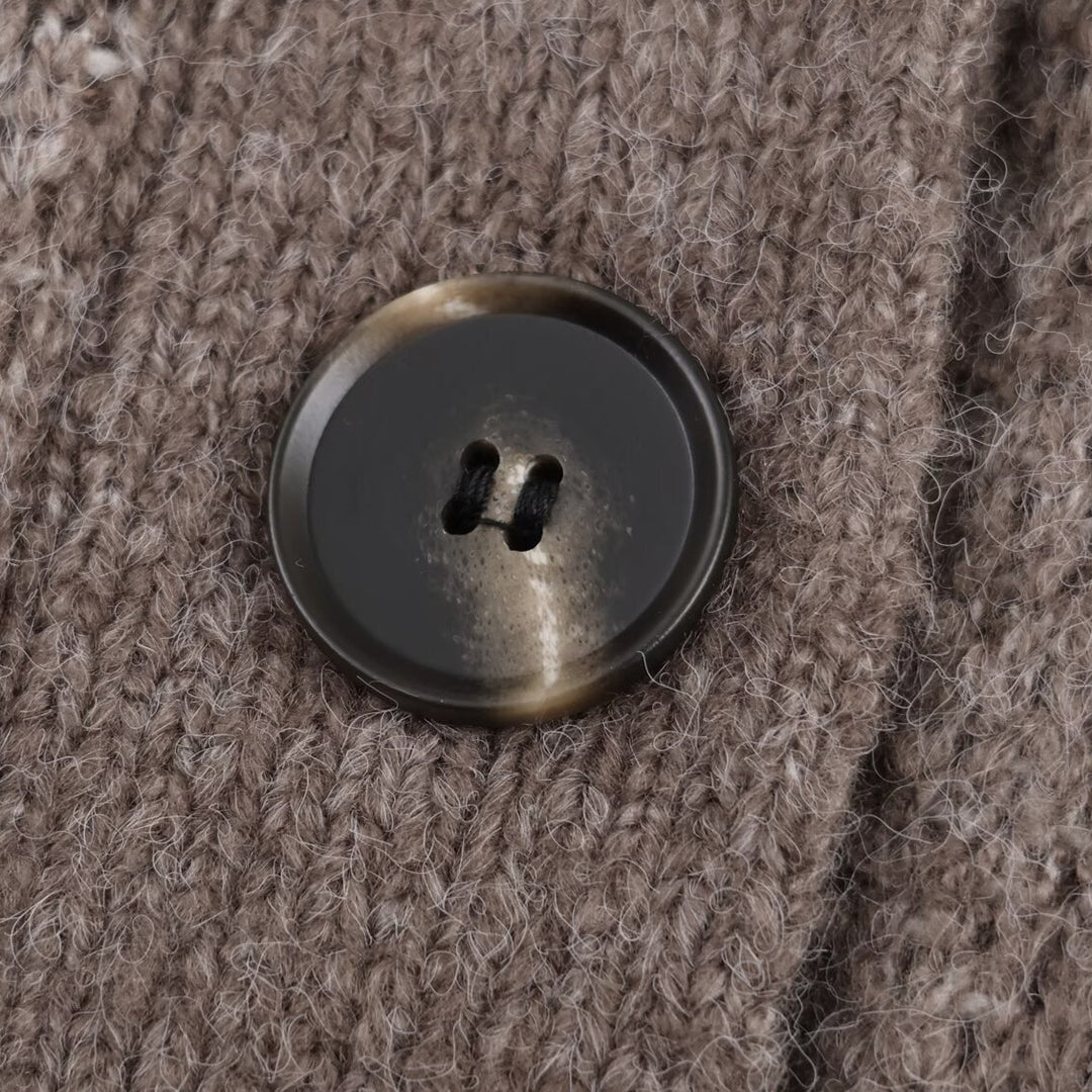 Cardigan en tricot confortable pour femmes avec motifs traditionnels Chic & Stil