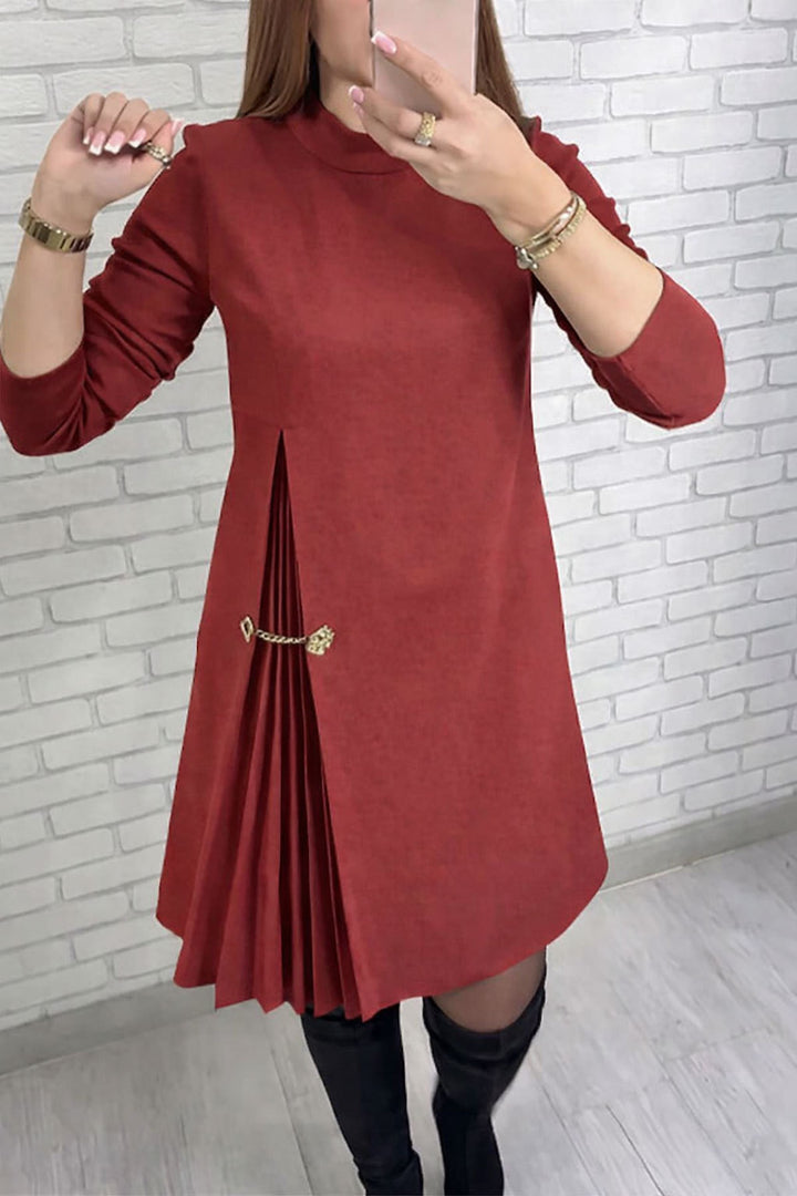 Women's elegant dress with draping and waist belt Chic & Stil