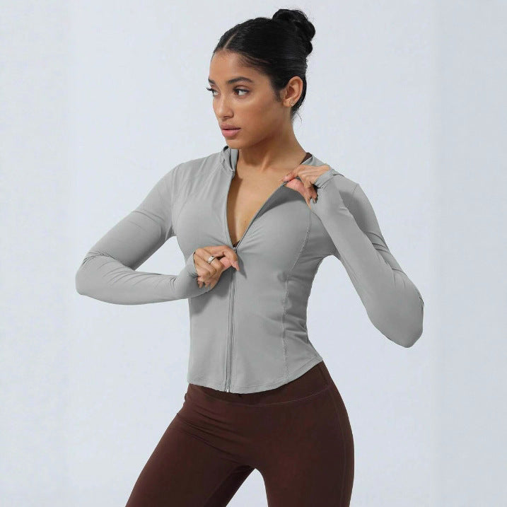 Women's sports jacket with practical thumb holes and an athletic cut Lune London