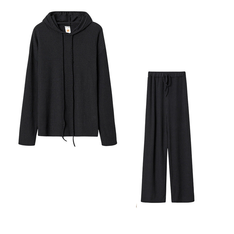 Women's Relax Suit with Hood and Wide Leg Chic & Stil