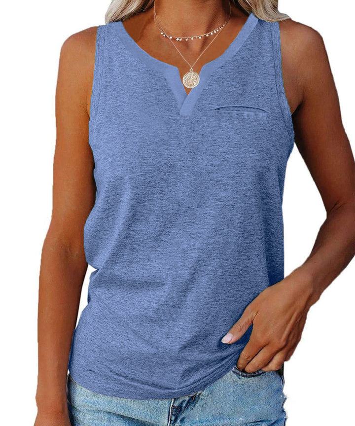Casual women’s T-shirt with V-neck and chest pocket Lune London