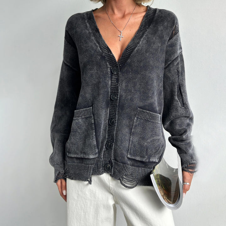 Casual knitted cardigan for women with marked visible seams and pockets Lune London