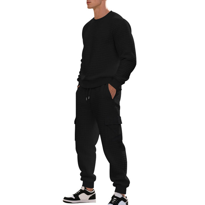 Modern men's sweat suit in cargo fabric with breathable materials and convenient pockets Lune London