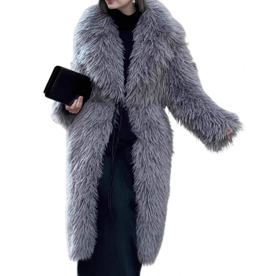 Long faux fur coat for women with a soft texture and an oversized fit Lune London
