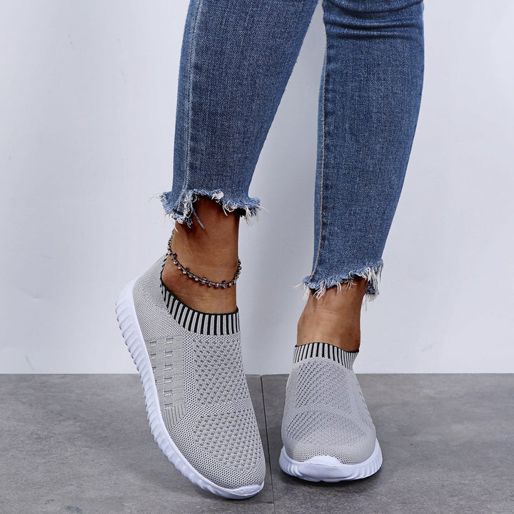 Women's Slip-On Sports Sneakers with Elastic Knit Upper and Non-Slip Sole Lune London